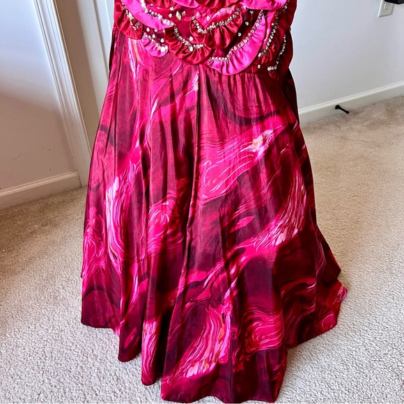 TONY BOWLS Paris 3D Floral Sequin Beaded Mermaid Pageant Prom Gown—SZ. 4 - Picture 13 of 17